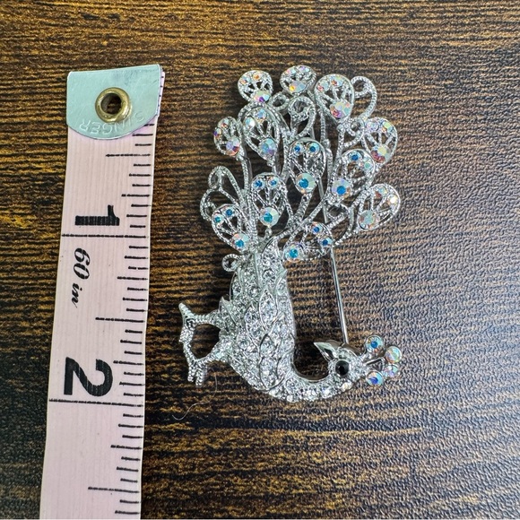 AB Crystal Peacock Bird Brooch Figural Pin Silver Tone - Picture 5 of 9